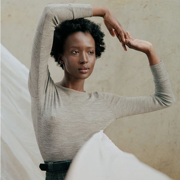 Caves Collect Francesca Merino Wool Long Sleeve Top Gray - Picture 8 of 9